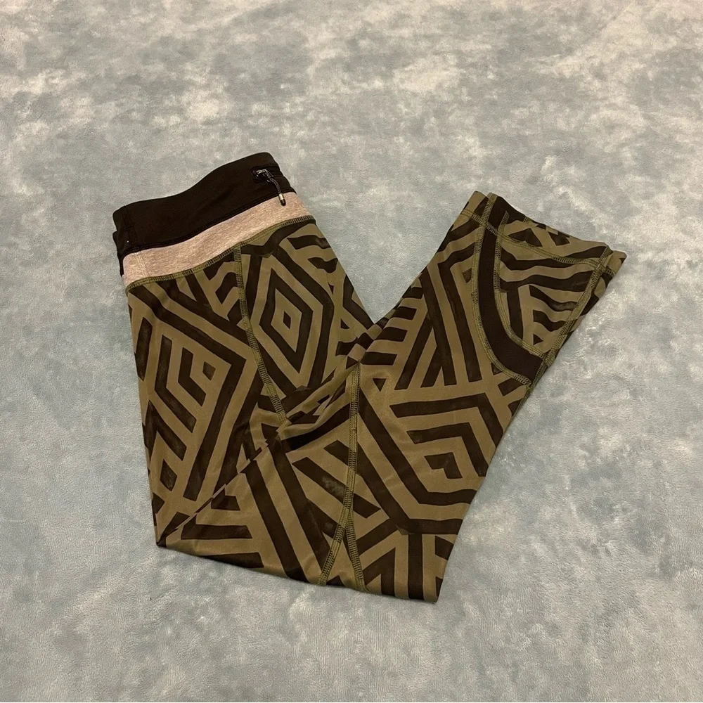 Lululemon Cropped Leggings Green and Black Size 6 - Picture 5 of 9
